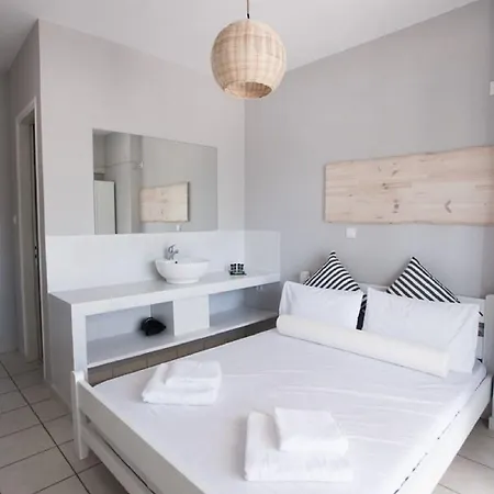 מונמבאסיה Akra Morea Hotel & Residences מראה חיצוני תמונה
